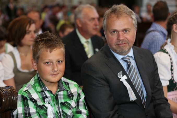 Firmung mit Abt Petrus Pilsinger und Altabt Johannes Gartner (08h)
