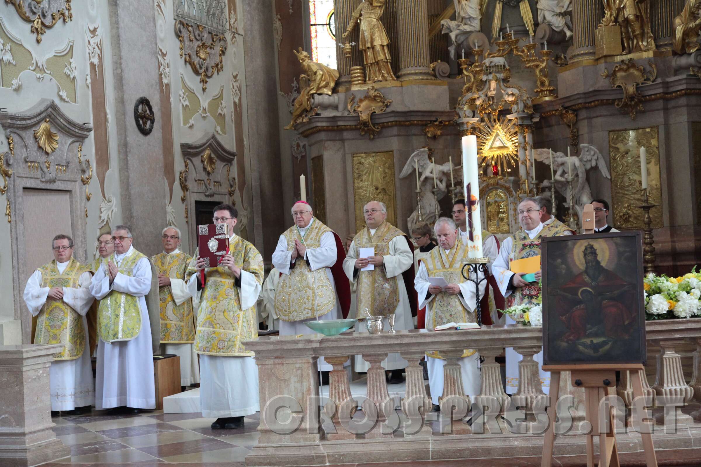 Altarweihe mit Nuntius Zurbriggen 