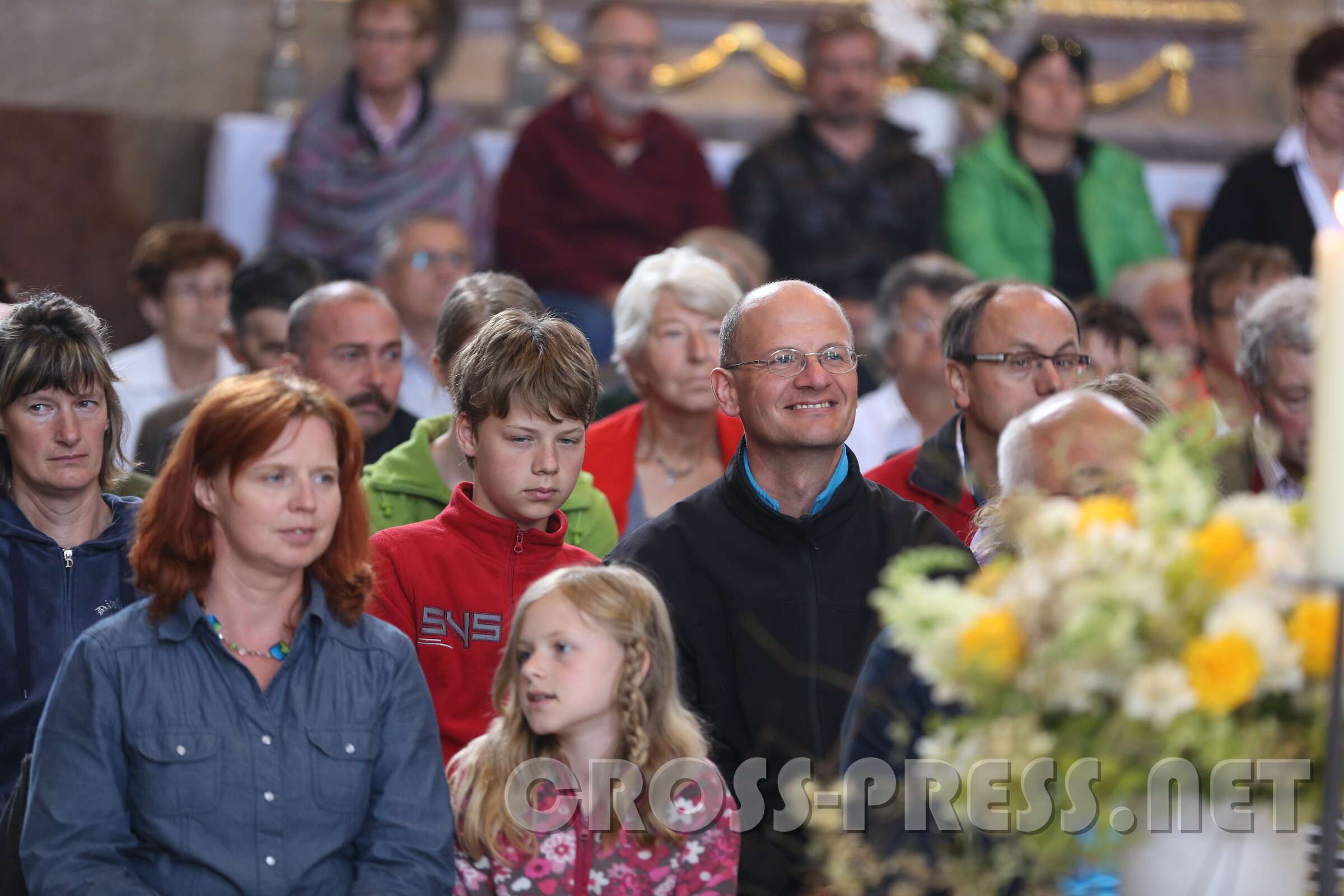 Altarweihe mit Nuntius Zurbriggen 