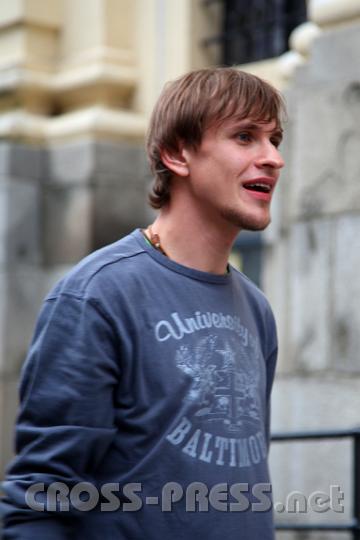2012.06.08_20.02.07.jpg